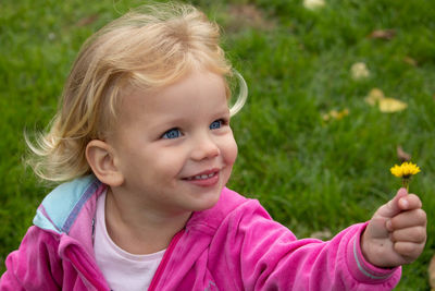 Portrait of cute girl smiling