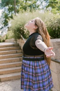 Side view of woman looking away