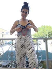 Portrait of a smiling young woman