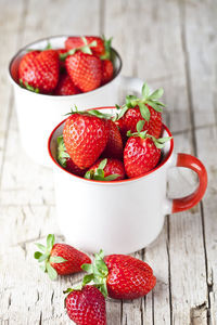 Close-up of strawberries in bowl on table