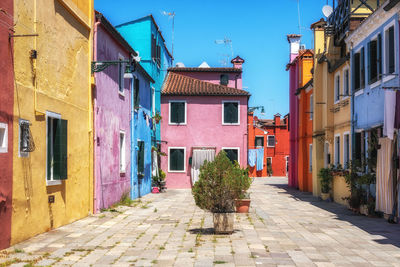 Brightly multi coloured houses in burano, italy. famous island nearby venice, italy