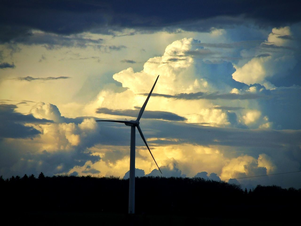 alternative energy, fuel and power generation, environmental conservation, wind turbine, wind power, renewable energy, windmill, sky, cloud - sky, industrial windmill, silhouette, nature, rural scene, field, outdoors, no people, low angle view, sunset, beauty in nature, scenics, landscape, technology, day, traditional windmill