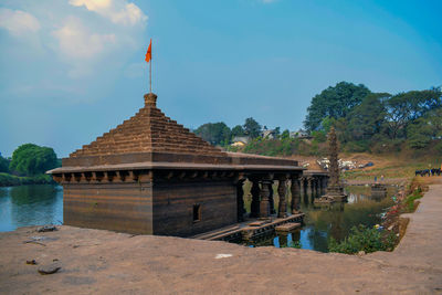 View of temple building against sky