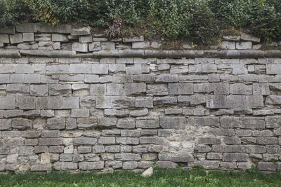 stone wall