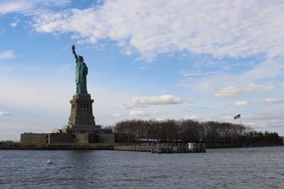 Statue of liberty against sky