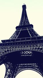 Low angle view of monument