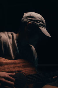 Man playing guitar