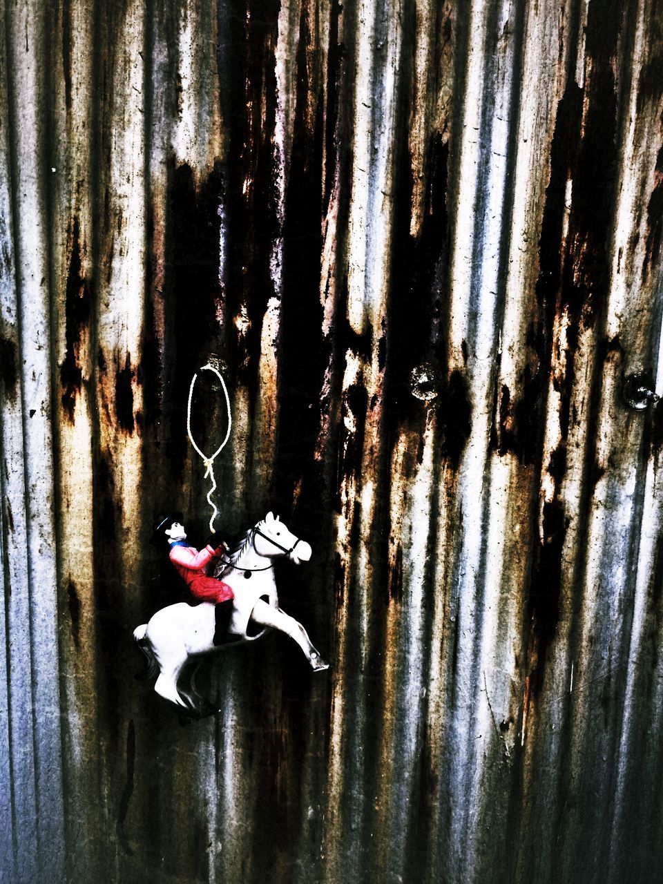 water, wall - building feature, close-up, full frame, wood - material, weathered, creativity, art and craft, textured, reflection, art, day, no people, outdoors, protection, backgrounds, built structure, red, paint, wall