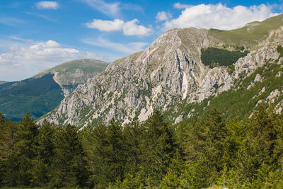 Panoramic view of monte bove in the national park of monti sibillini, marche, italy
