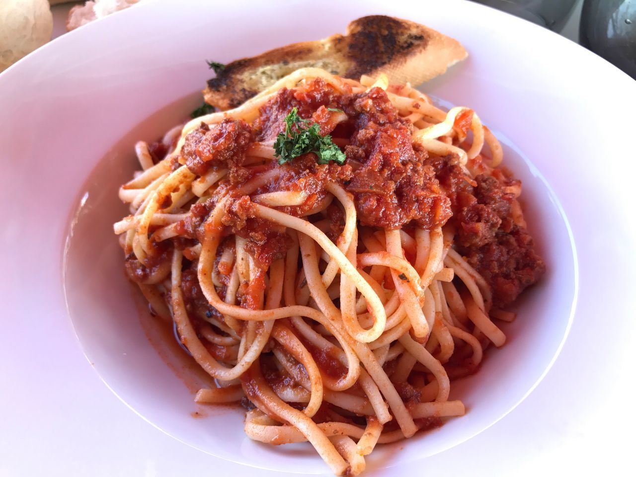 Linguini bolognaise