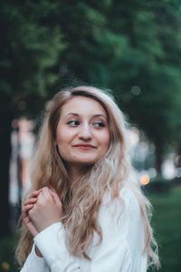 Portrait of woman smiling