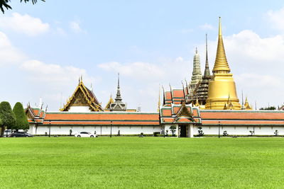 View of temple against building in the grand palace in bangkok, thailand.