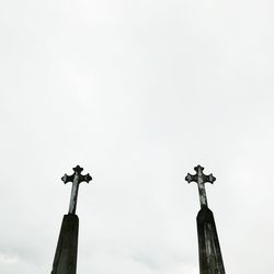 Low angle view of statue against clear sky
