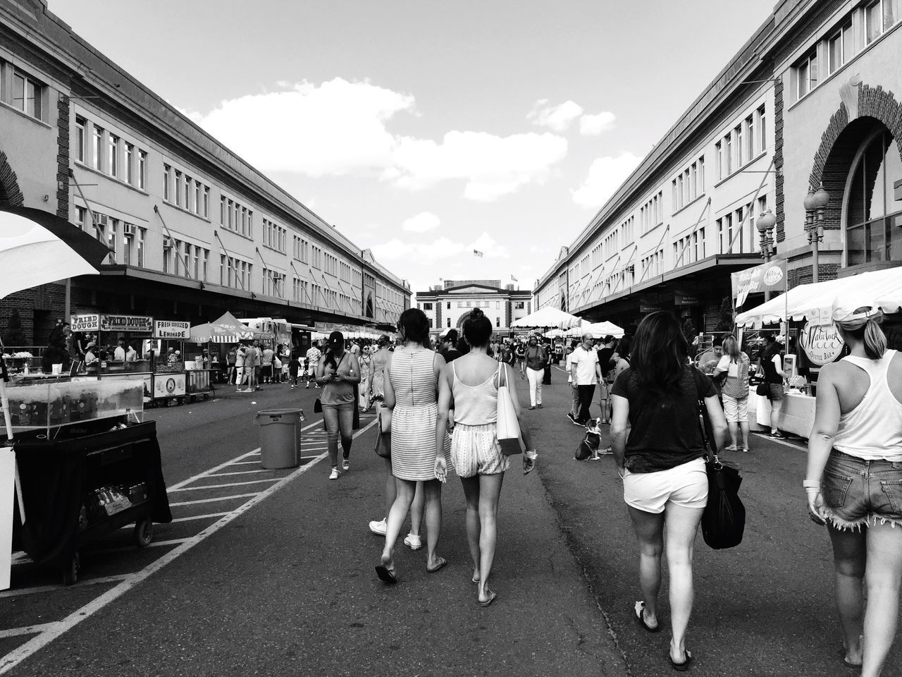 large group of people, real people, building exterior, sky, men, women, leisure activity, architecture, cloud - sky, lifestyles, built structure, outdoors, day, city, adult, people