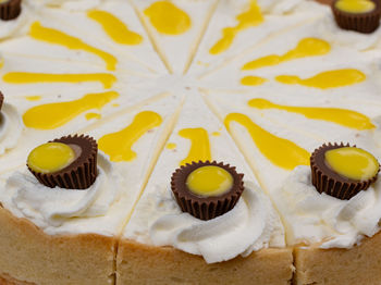 Cream egg liqueur cake fruity and creamy cake for the summer