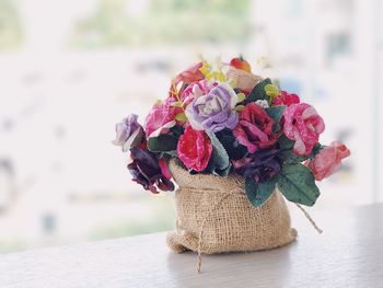 Close-up of rose bouquet on table