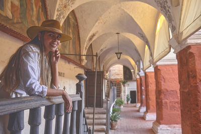 Young tourists exploring the santa catalina monastery, convento de santa catalina, arequipa, peru