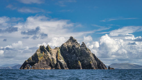 Heaped mountain peaks of little skellig island, habitat of gannets, morus bassanus, ireland