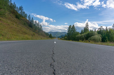 Winding asphalt