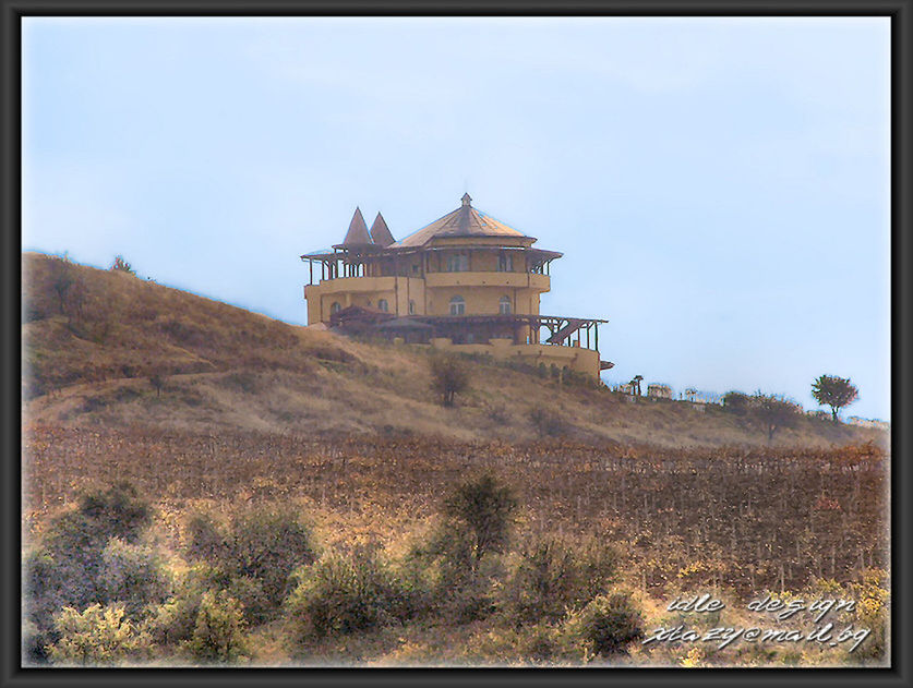 VIEW OF BUILT STRUCTURE AGAINST CLEAR SKY