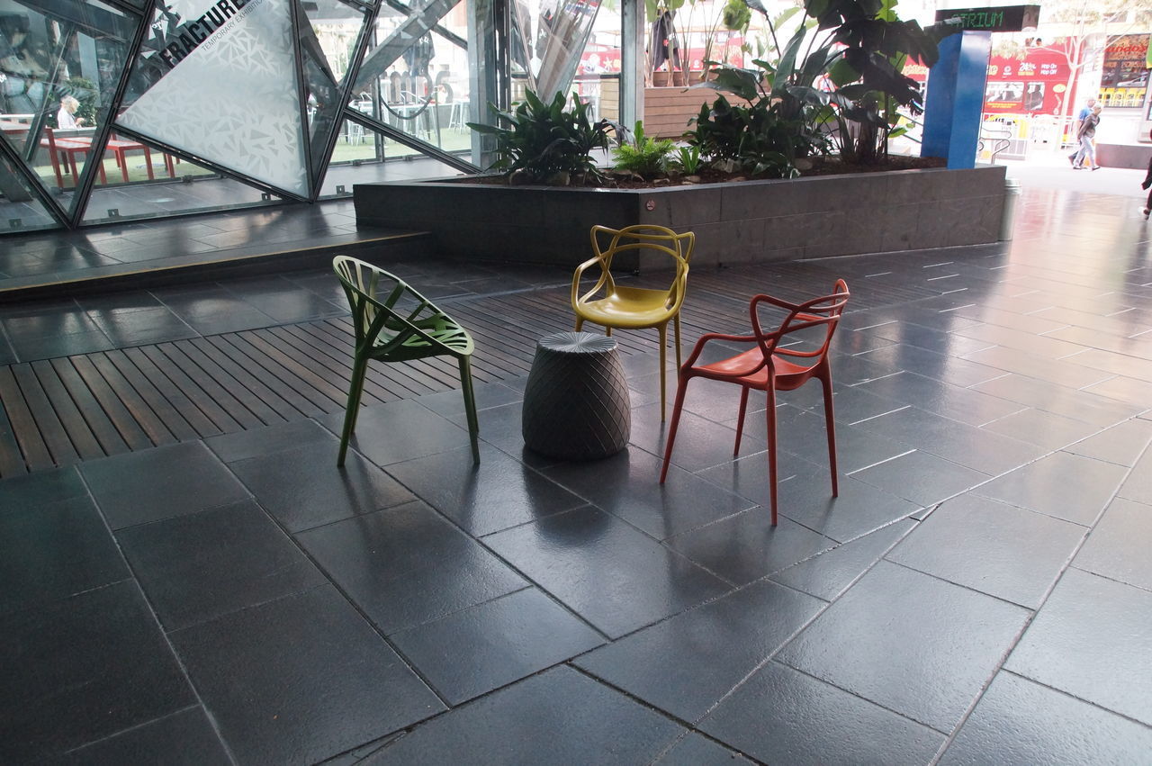 TABLE AND CHAIRS ON FLOOR