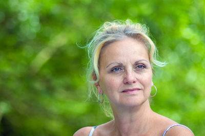 Portrait of smiling young woman