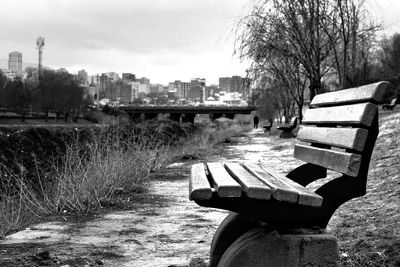 Empty bench in park