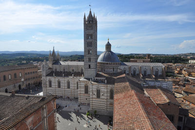 Buildings in city