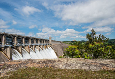 View of dam against sky