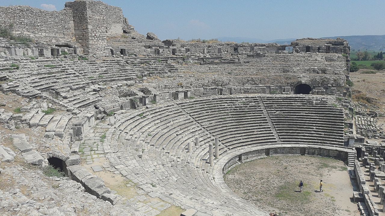 VIEW OF OLD RUIN