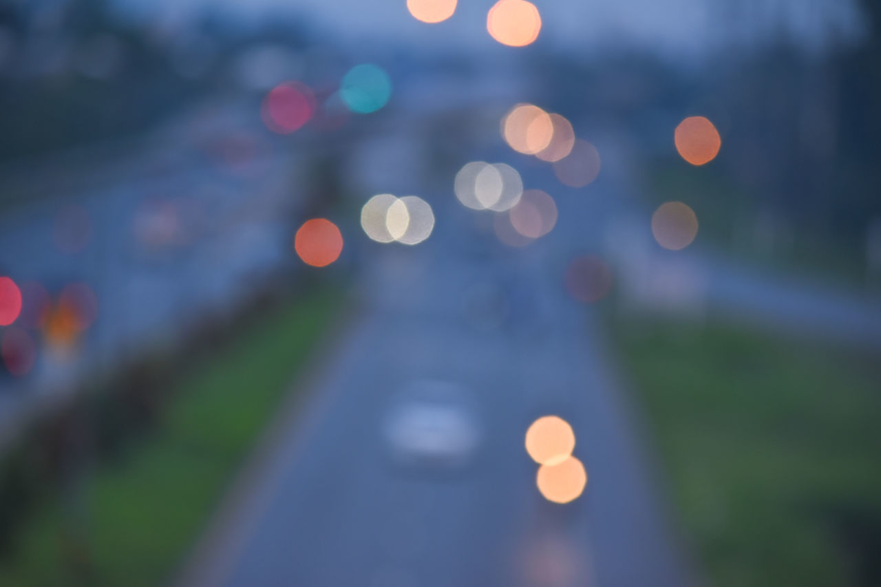 DEFOCUSED LIGHTS AT NIGHT