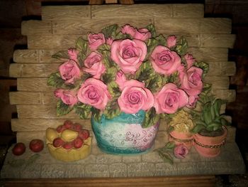 Close-up of rose bouquet on table