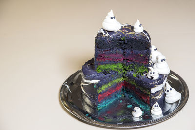 Close-up of cake in plate on table