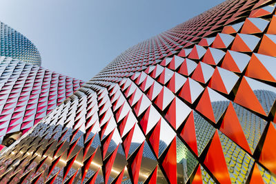 Pakistan pavilion striking geometrical exterior design at expo 2020 in dubai, uae