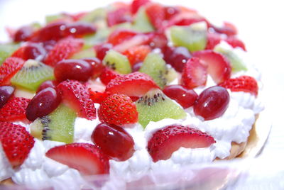 Close-up of pavlova in plate