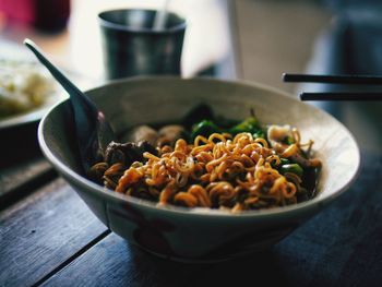 Close-up of rice in bowl on table