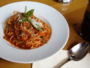 Close-up of noodles in bowl on table