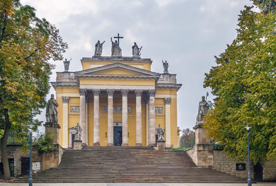 Cathedral basilica of st. john the apostle is a religious building in eger, hungary