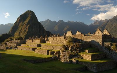 Machu picchu against mountains