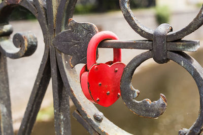 Love lock with