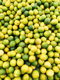 Lemon in market