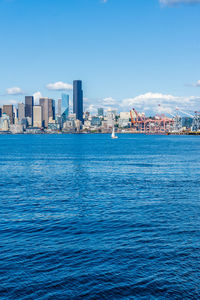 A view of the seattle skyline in the pacific northwest.