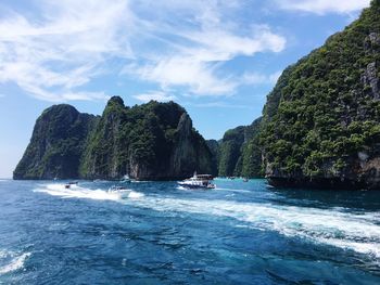 Scenic view of sea against mountain