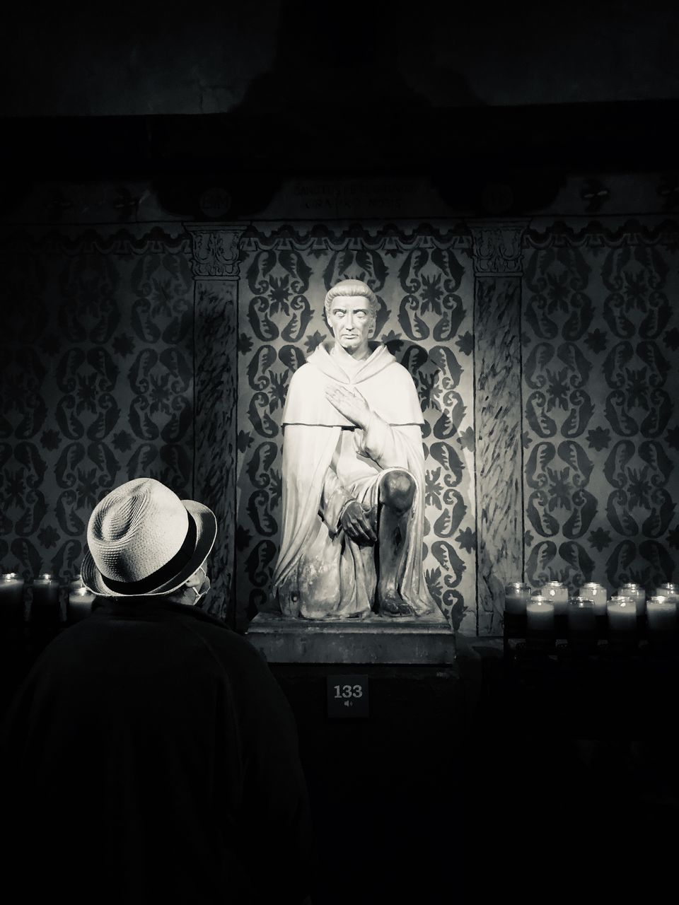 STATUE OF BUDDHA AT TEMPLE