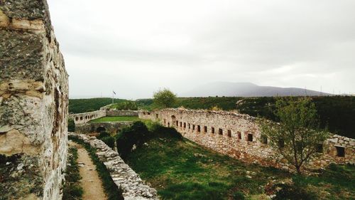 View of old ruins against sky