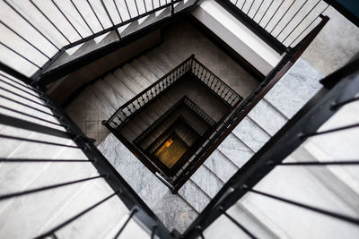 Empty steps in building