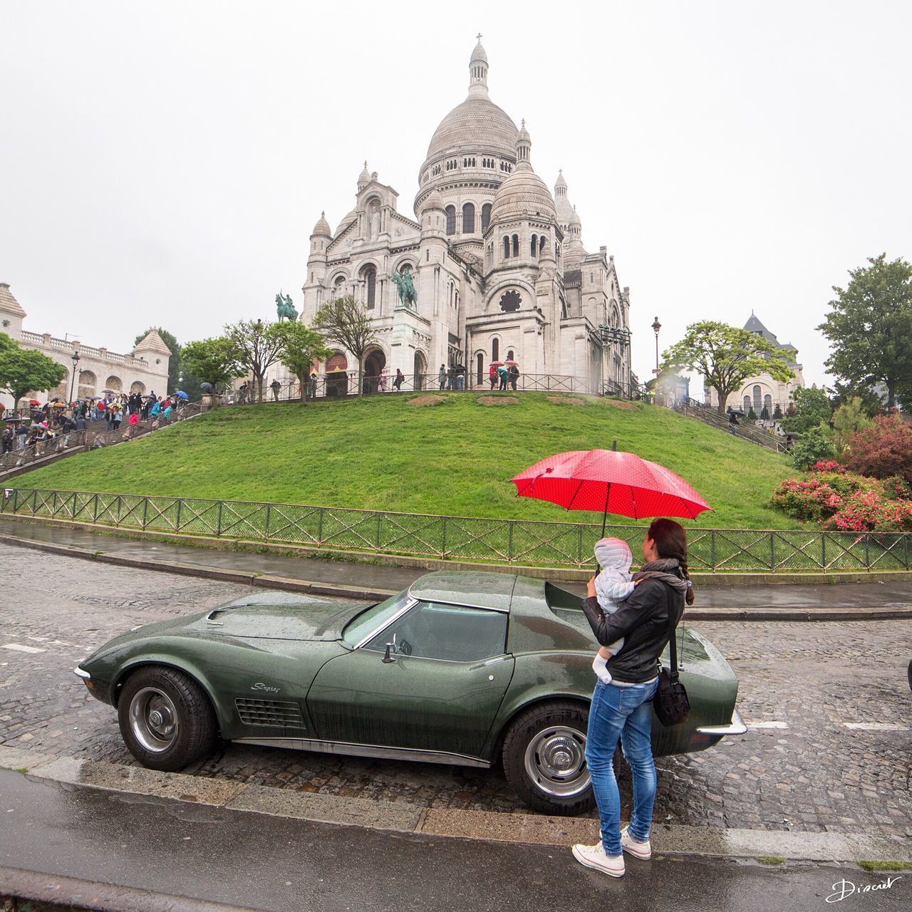 TOURISTS IN OLD RUINS