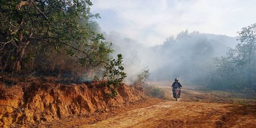 Monitoring hotspots at forest and land fires