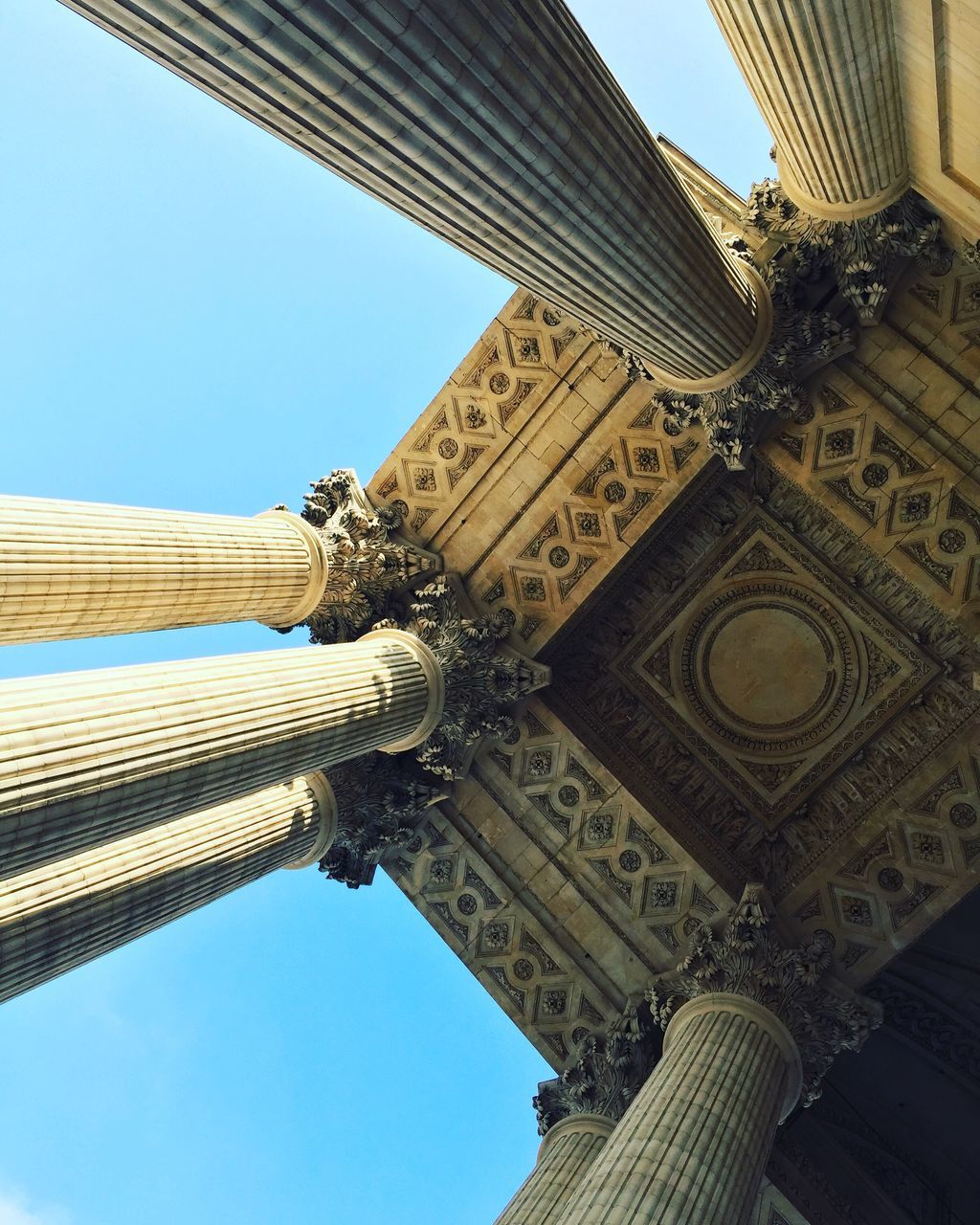 LOW ANGLE VIEW OF TOWER AGAINST SKY