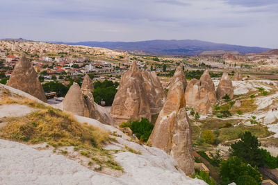 Volcanic cave city in goreme national park. capapdocia, turkey.